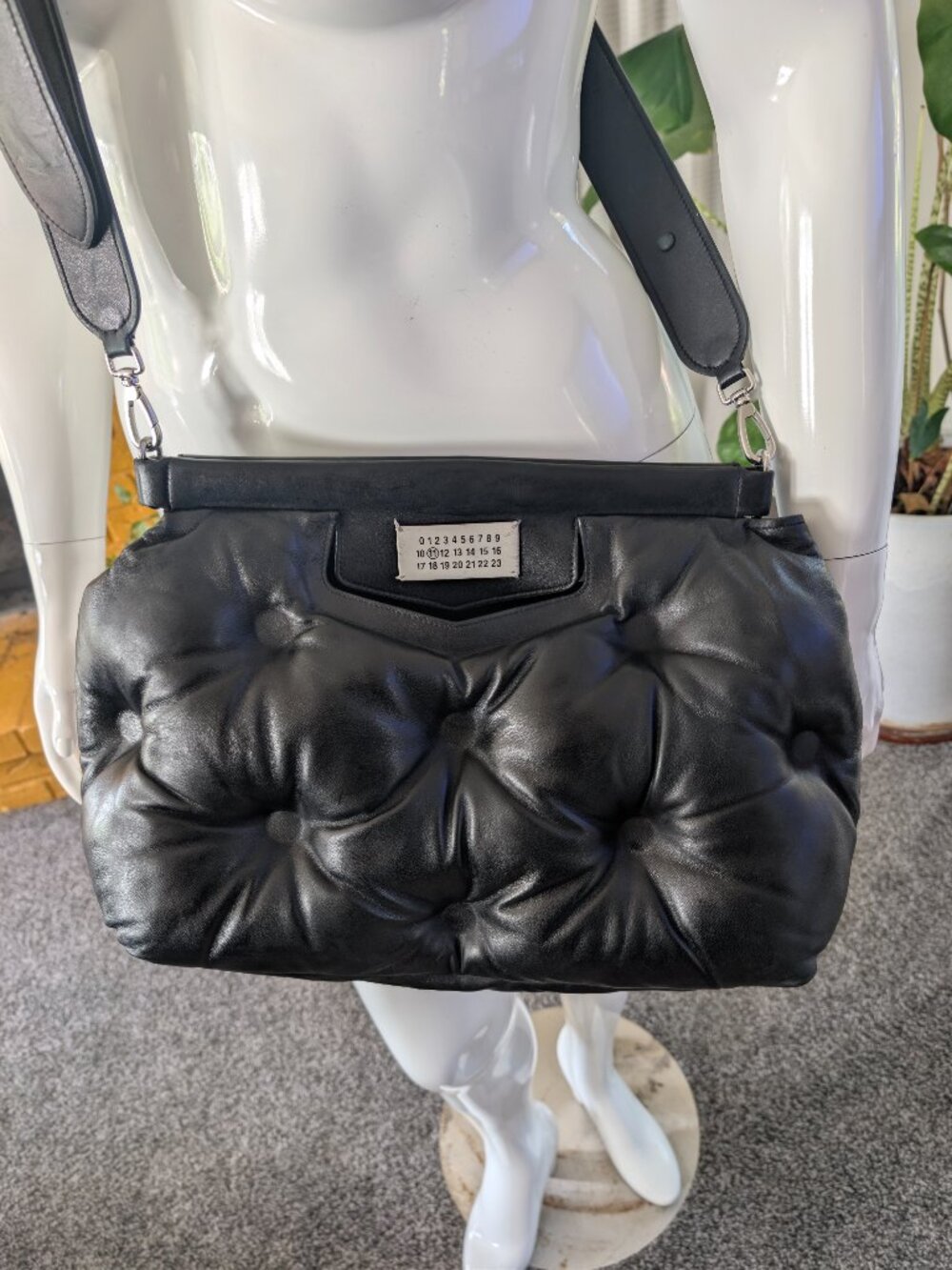 Maison Margiela - Glam Slam Classique Large Quilted Leather Bag, Black - Picture 4 of 11